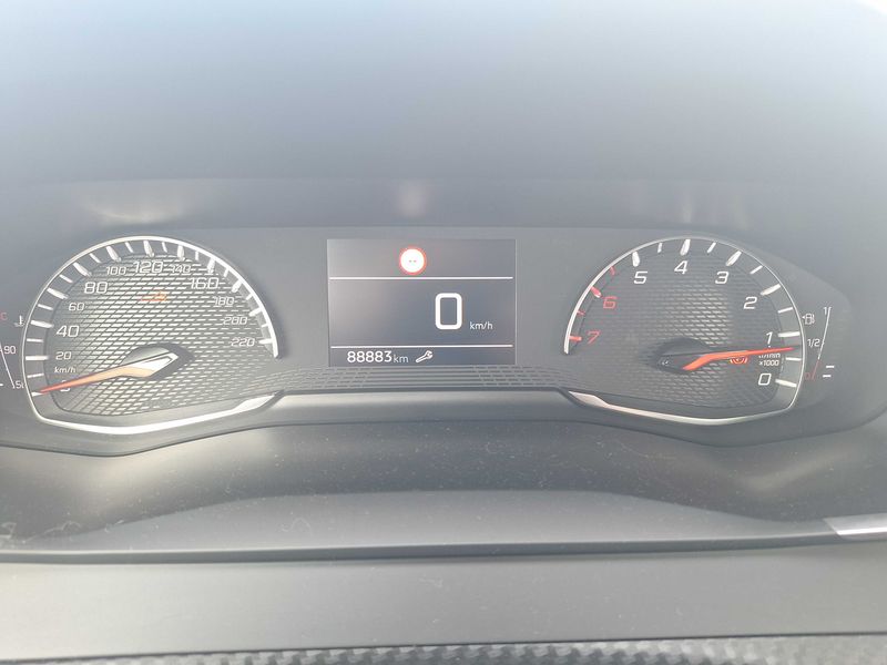 Peugeot 208 1.2 PureTech Allure 2020 – снимка 12