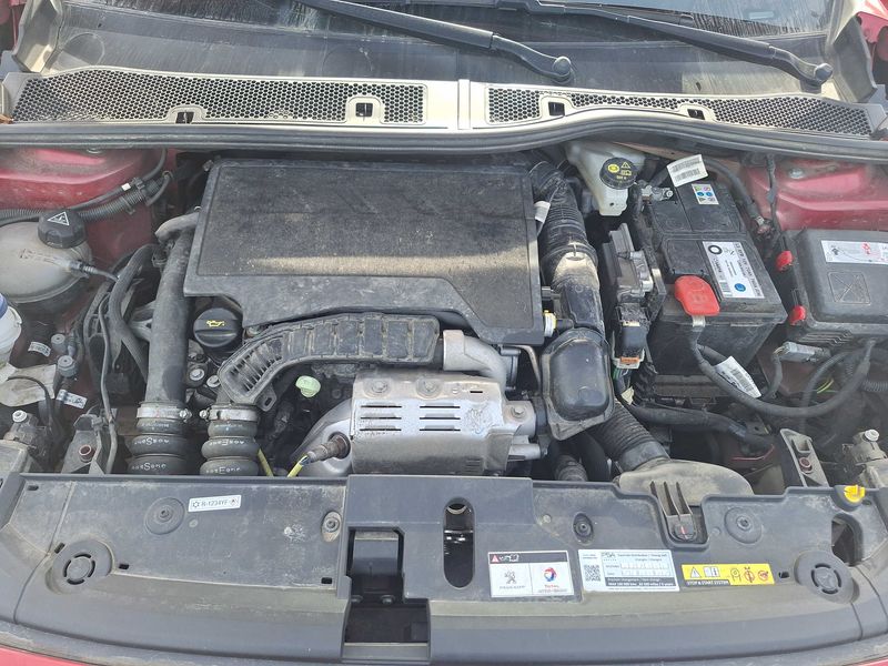 Peugeot 208 1.2 PureTech Allure 2020 – снимка 8