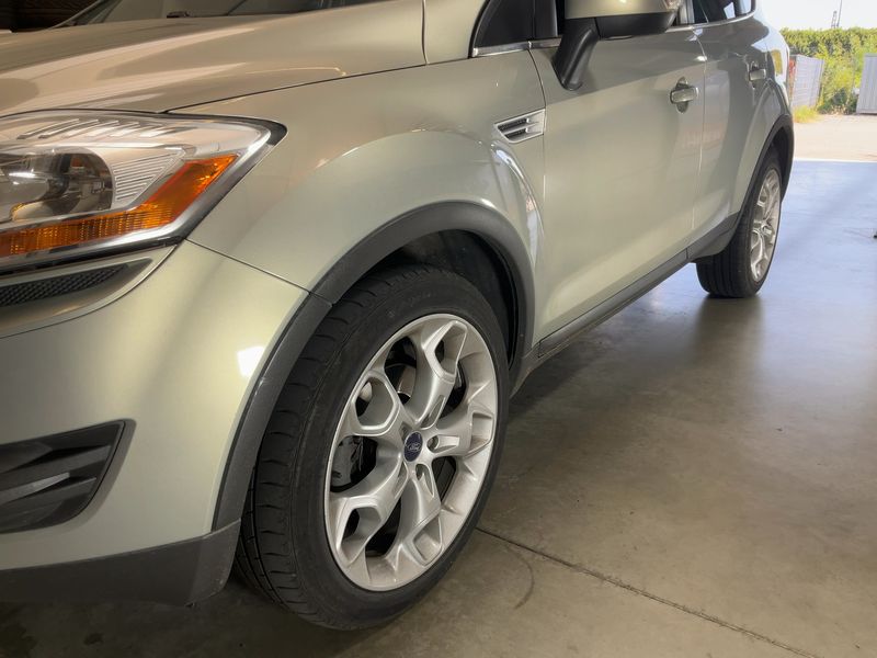 Ford Kuga 2.0 TDCi Titanium 2009 – снимка 2