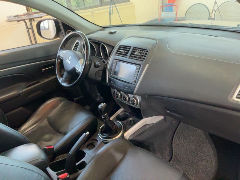 Mitsubishi ASX 1.8 DI-D Instyle 2WD 2011 – снимка 18