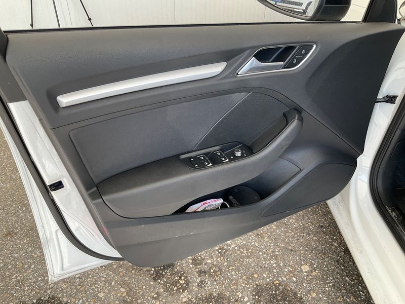 Audi A3 Sportback 1.6 TDI Attraction 2016 – снимка 28
