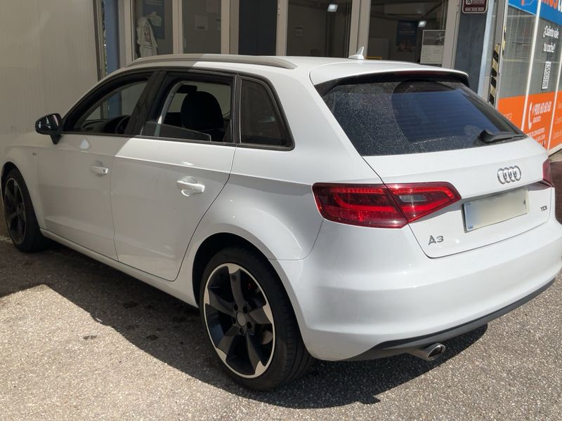 Audi A3 Sportback 1.6 TDI Attraction 2016 – снимка на щета 6