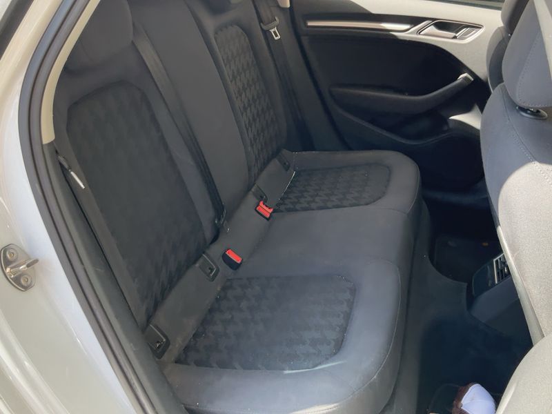 Audi A3 Sportback 1.6 TDI Attraction 2016 – снимка 19
