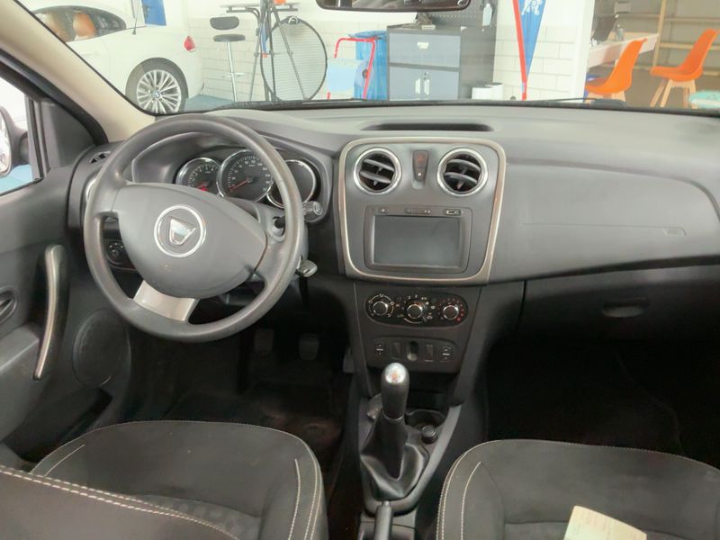 Dacia Logan MCV 1.2 Laureate 2013 – снимка 17