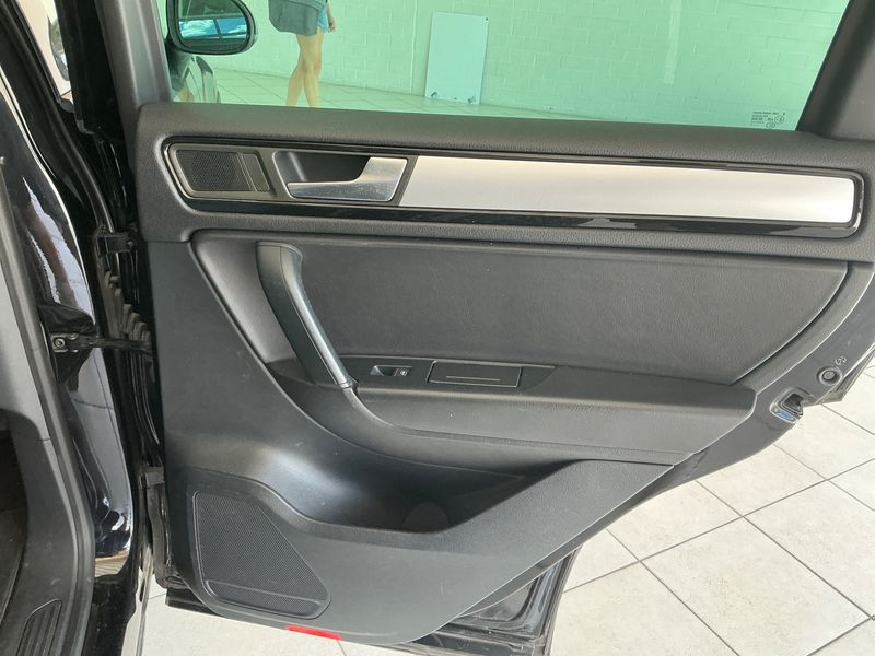Volkswagen Touareg 3.0 V6 TDI BlueMotion Tech 2013 – снимка 36
