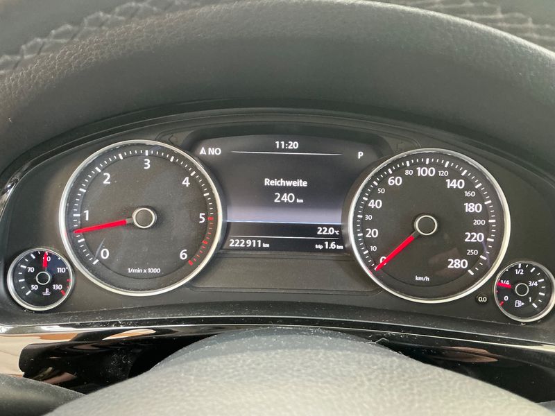 Volkswagen Touareg 3.0 V6 TDI BlueMotion Tech 2013 – снимка 19
