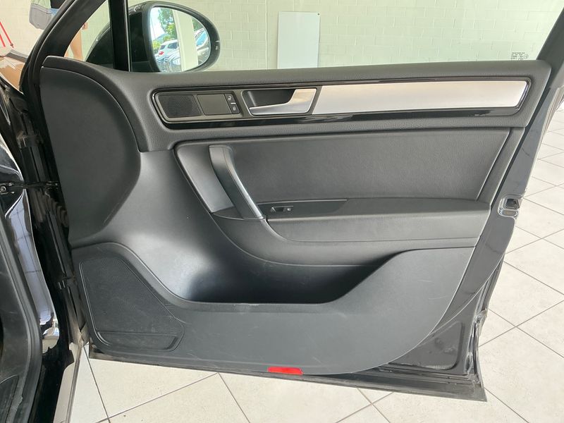 Volkswagen Touareg 3.0 V6 TDI BlueMotion Tech 2013 – снимка 35