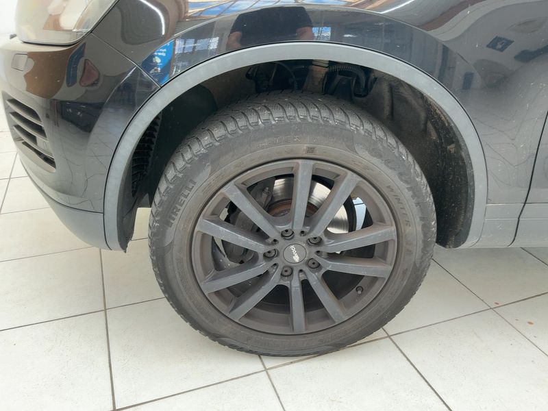 Volkswagen Touareg 3.0 V6 TDI BlueMotion Tech 2013 – снимка 3