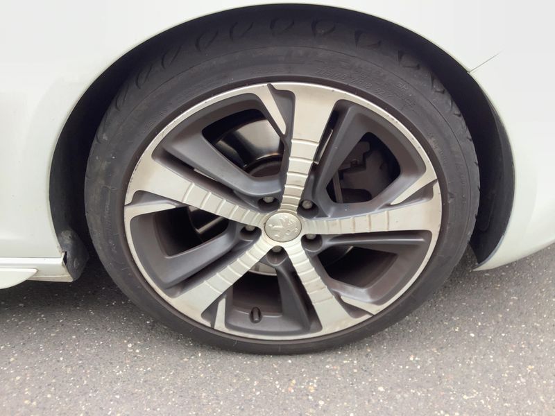 Peugeot 308 2.0 Blue-HDi GT 2016 – снимка 11