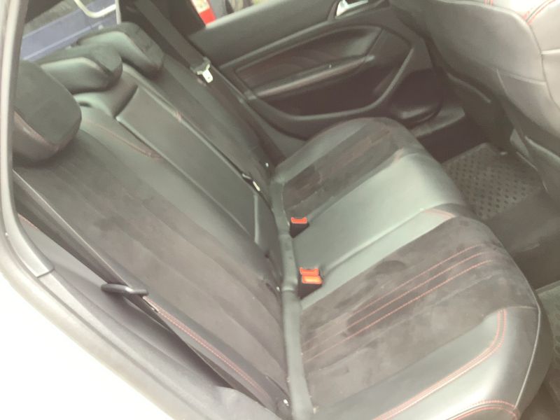 Peugeot 308 2.0 Blue-HDi GT 2016 – снимка 20