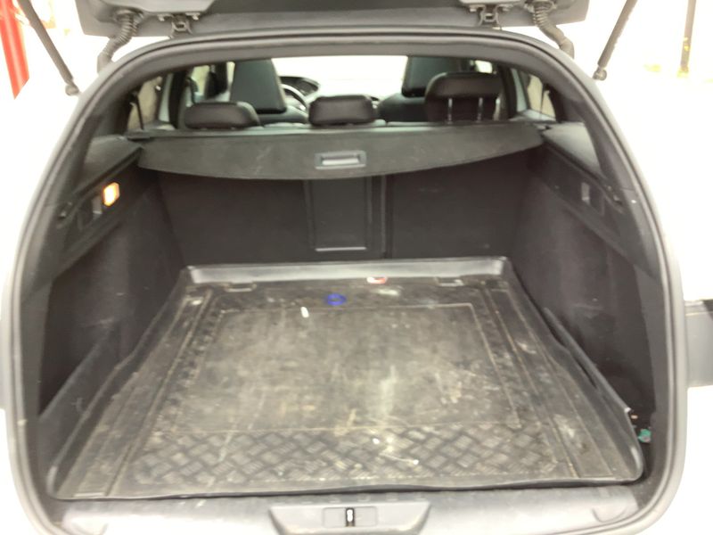 Peugeot 308 2.0 Blue-HDi GT 2016 – снимка 16