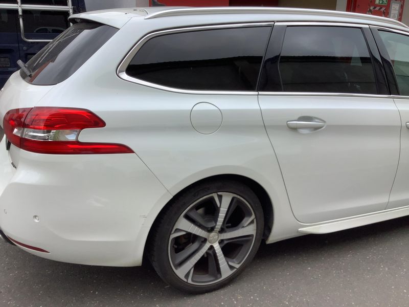 Peugeot 308 2.0 Blue-HDi GT 2016 – снимка 8