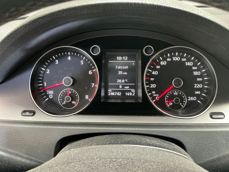 Volkswagen Passat 1.6 Trendline 2009 – снимка 4