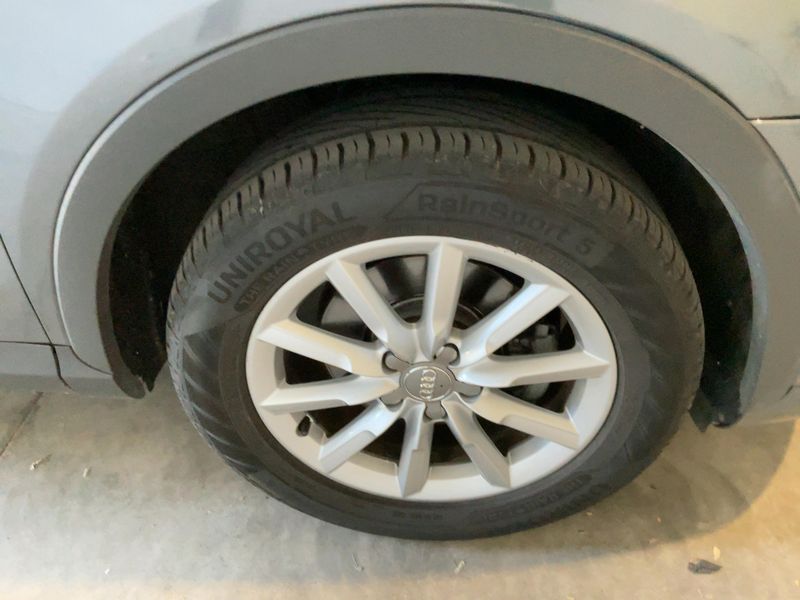 Audi Q3 2.0 TDI quattro 2013 – снимка 20