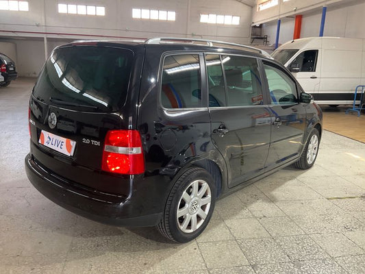 Volkswagen Touran 2.0 TDI Trendline 2005 – снимка 2