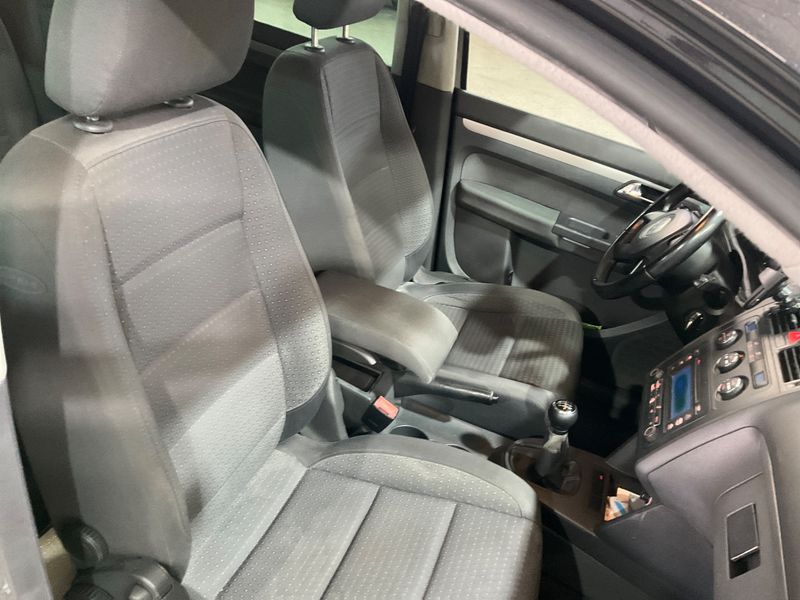 Volkswagen Touran 2.0 TDI Trendline 2005 – снимка 3