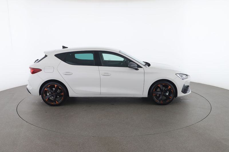 Cupra Leon 1.5 eTSI 2024 – снимка 10