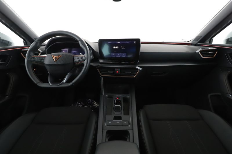 Cupra Leon 1.5 eTSI 2024 – снимка 17
