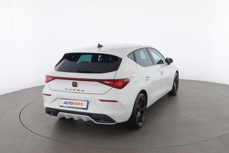 Cupra Leon 1.5 eTSI 2024 – снимка 9