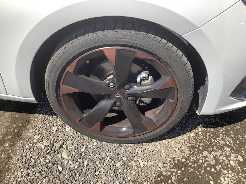 Cupra Leon 1.5 eTSI 2024 – снимка 11