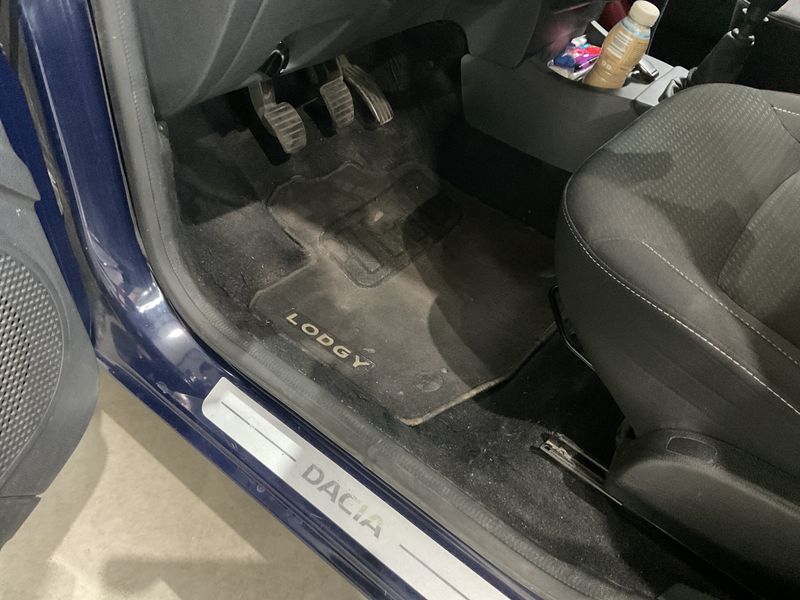 Dacia Lodgy 1.5 Blue dCi Comfort 2020 – снимка 26