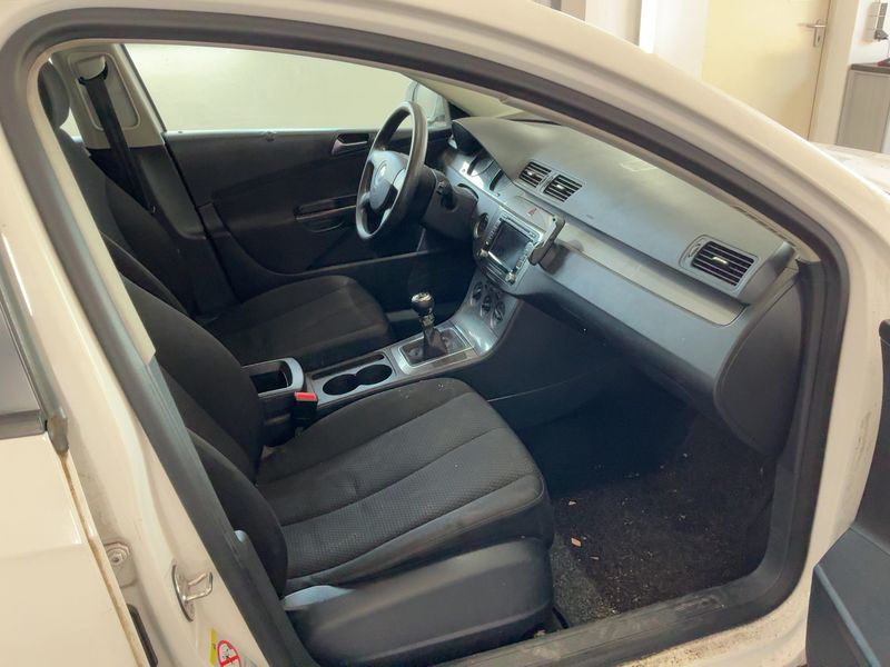 Volkswagen Passat 2.0 TDI Trendline 4Motion 2009 – снимка 11