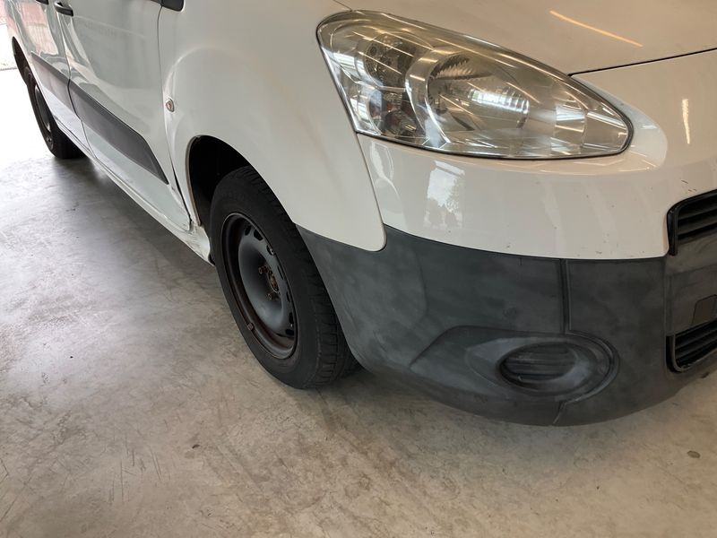 Peugeot Partner 1.6 HDi L1 Deine Gründerzeit Elektro 2014 – снимка 46