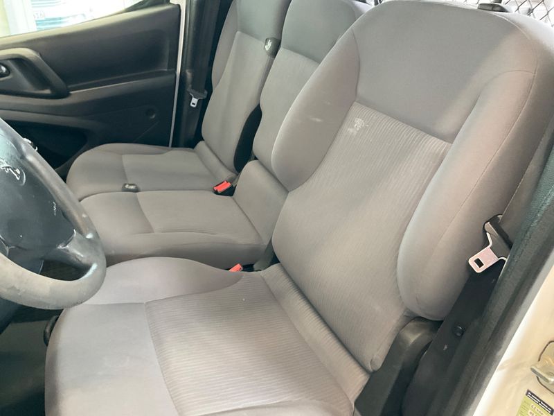 Peugeot Partner 1.6 HDi L1 Deine Gründerzeit Elektro 2014 – снимка 40