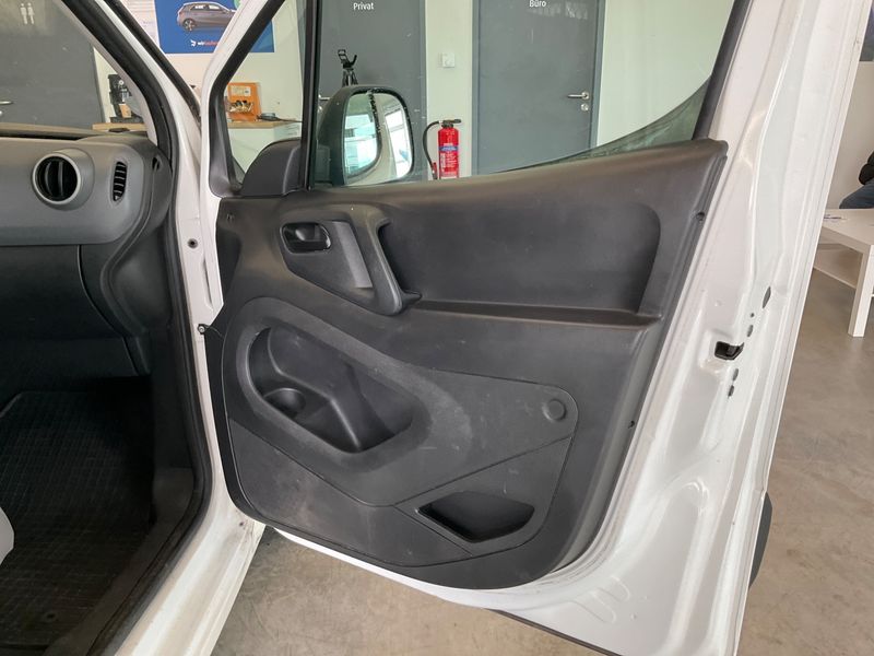 Peugeot Partner 1.6 HDi L1 Deine Gründerzeit Elektro 2014 – снимка 33