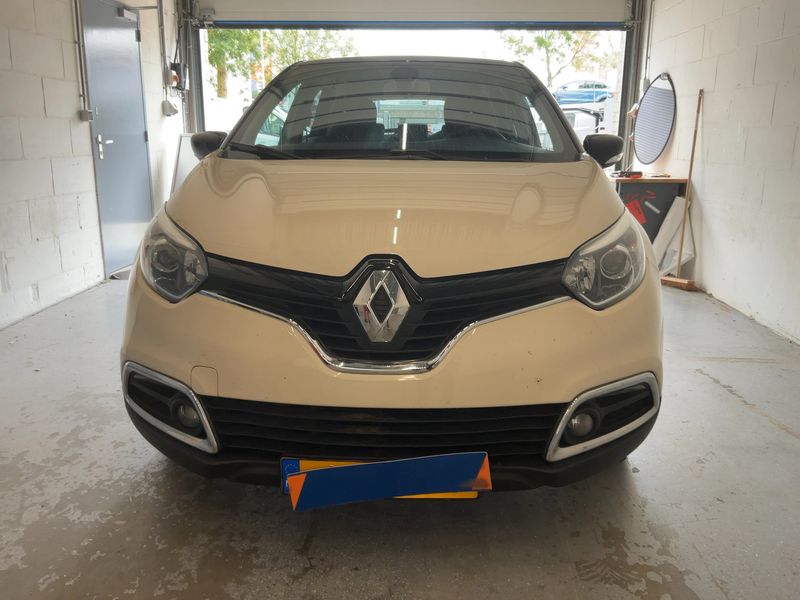 Renault Captur 1.2 TCe Dynamique 2016 – снимка 14