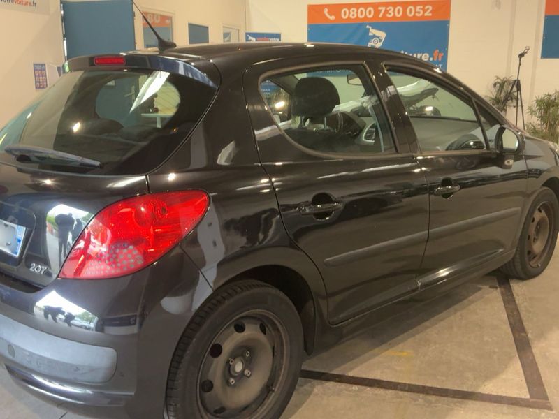 Peugeot 207 1.6 Active 2007 – снимка 8