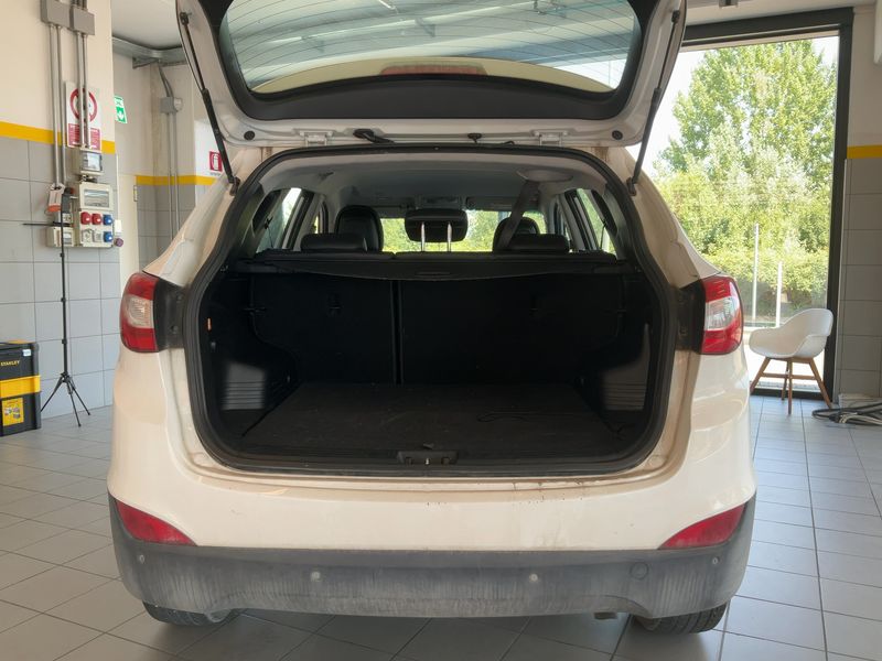Hyundai ix35 1.7 CRDi Comfort 2WD 2014 – снимка 15