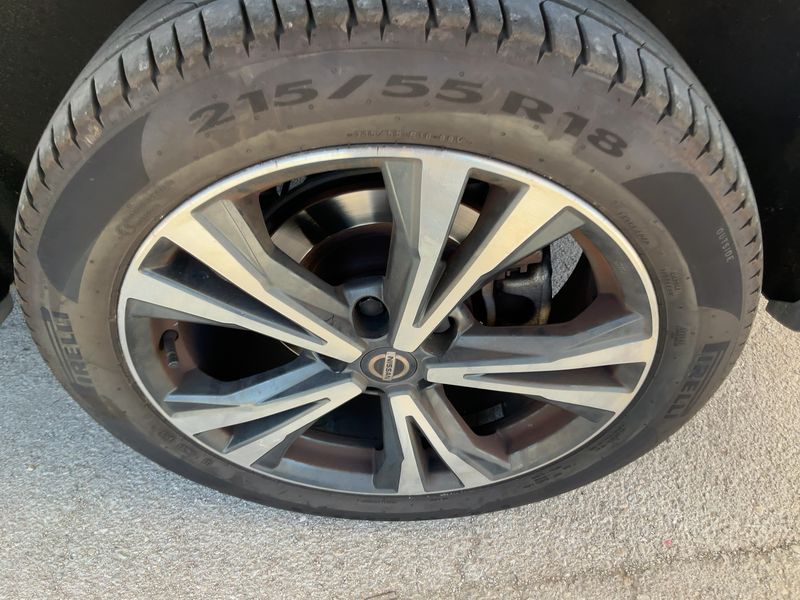 Nissan Qashqai 1.3 DIG-T N-Connecta 2019 – снимка 5