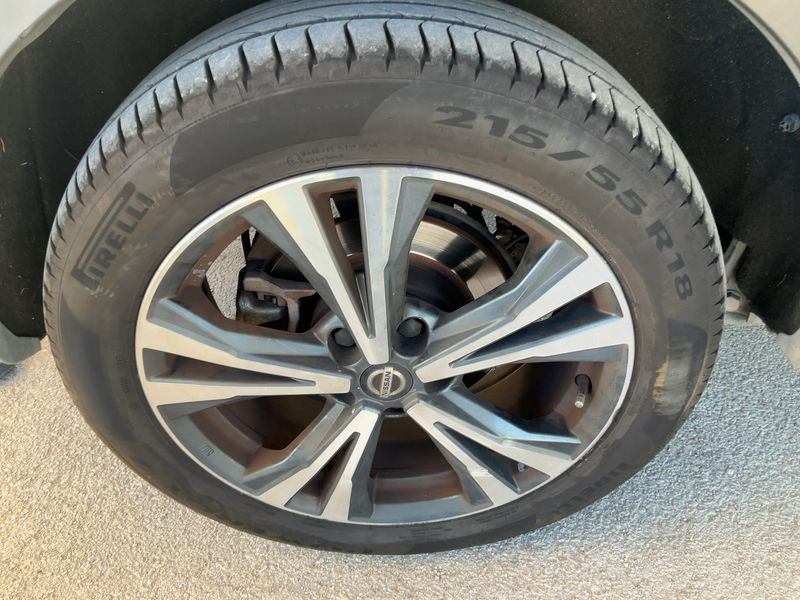 Nissan Qashqai 1.3 DIG-T N-Connecta 2019 – снимка 9