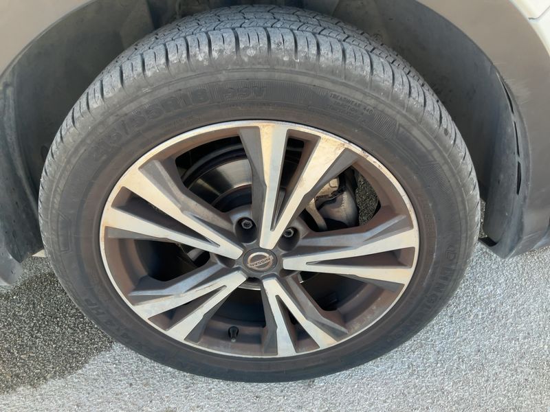 Nissan Qashqai 1.3 DIG-T N-Connecta 2019 – снимка 11