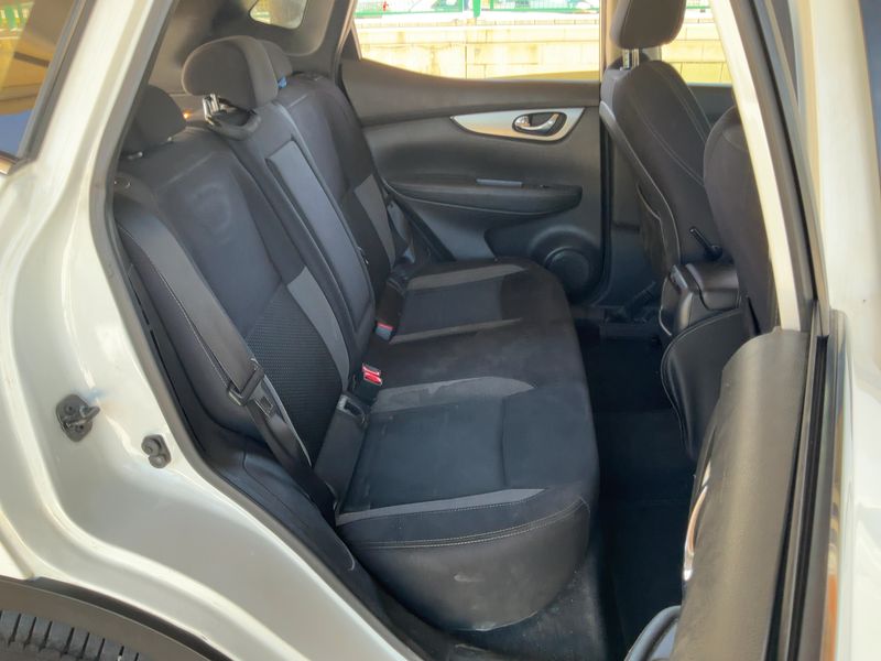 Nissan Qashqai 1.3 DIG-T N-Connecta 2019 – снимка 19
