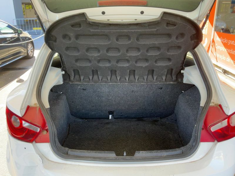 Seat Ibiza 1.2 TDI Reference 2010 – снимка 15
