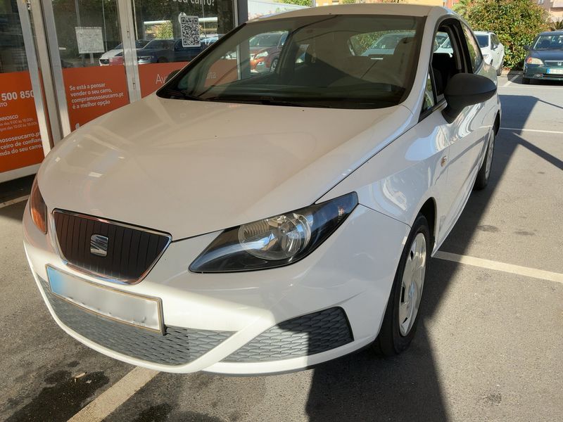 Seat Ibiza 1.2 TDI Reference 2010 – снимка 2