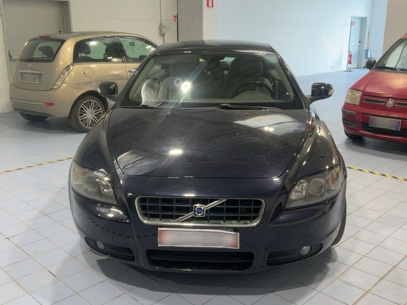 Volvo C70 2.4 D5 Momentum 2008 – снимка 14