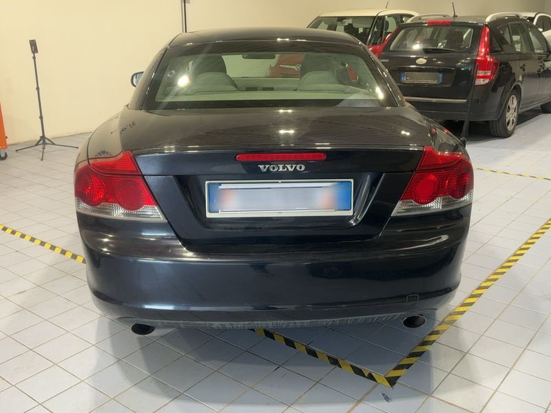 Volvo C70 2.4 D5 Momentum 2008 – снимка 7