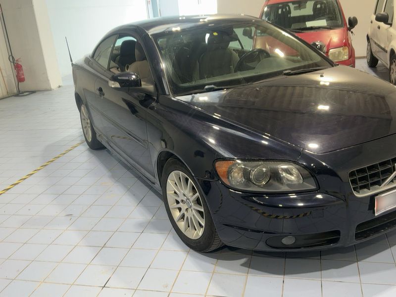 Volvo C70 2.4 D5 Momentum 2008 – снимка 12