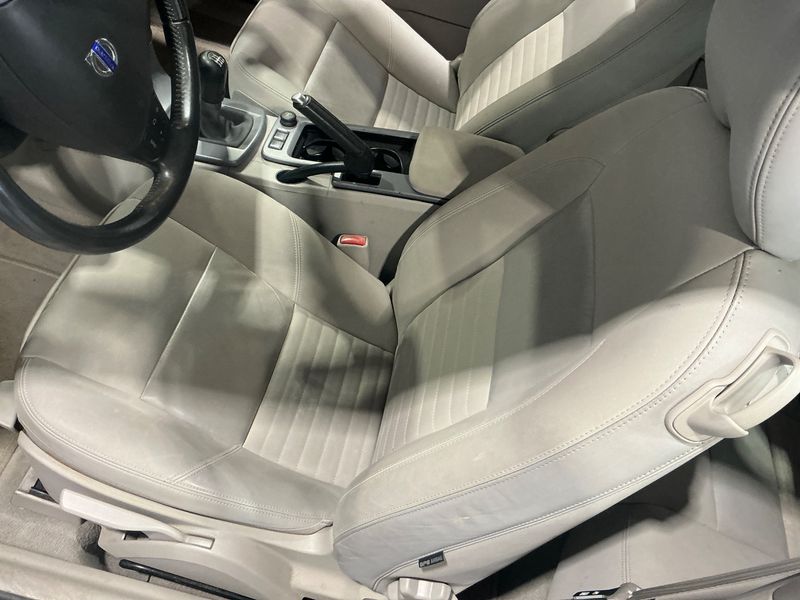 Volvo C70 2.4 D5 Momentum 2008 – снимка 29