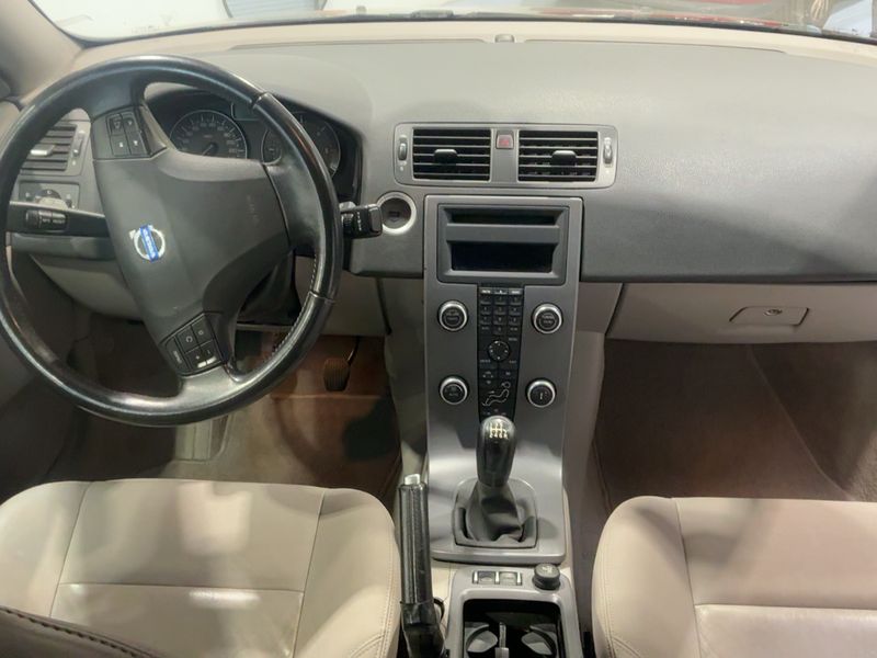 Volvo C70 2.4 D5 Momentum 2008 – снимка 17