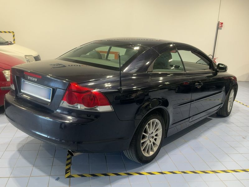 Volvo C70 2.4 D5 Momentum 2008 – снимка 8
