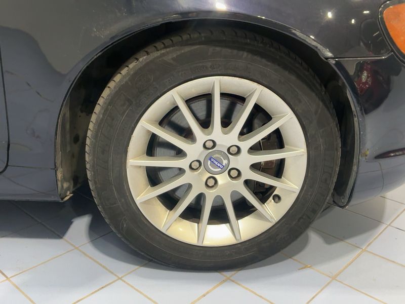 Volvo C70 2.4 D5 Momentum 2008 – снимка 11