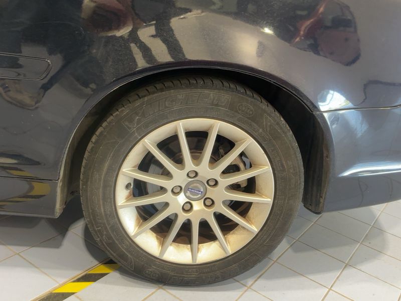Volvo C70 2.4 D5 Momentum 2008 – снимка 5