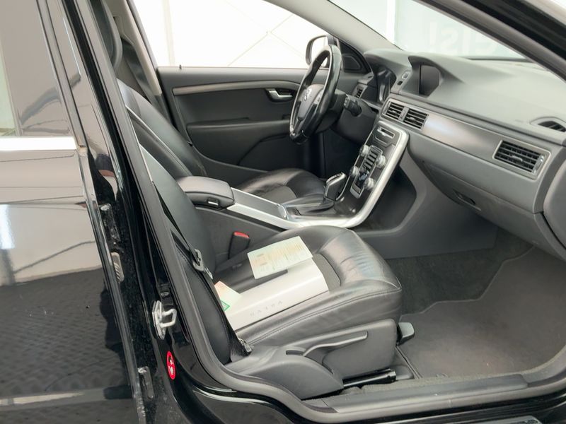 Volvo V70 2.4 D5 Kinetic AWD 2014 – снимка 16