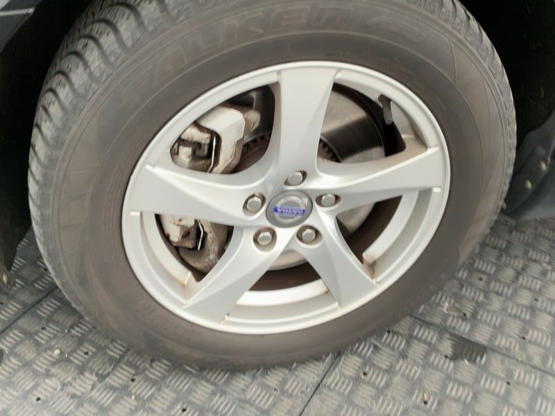 Volvo V70 2.4 D5 Kinetic AWD 2014 – снимка 3