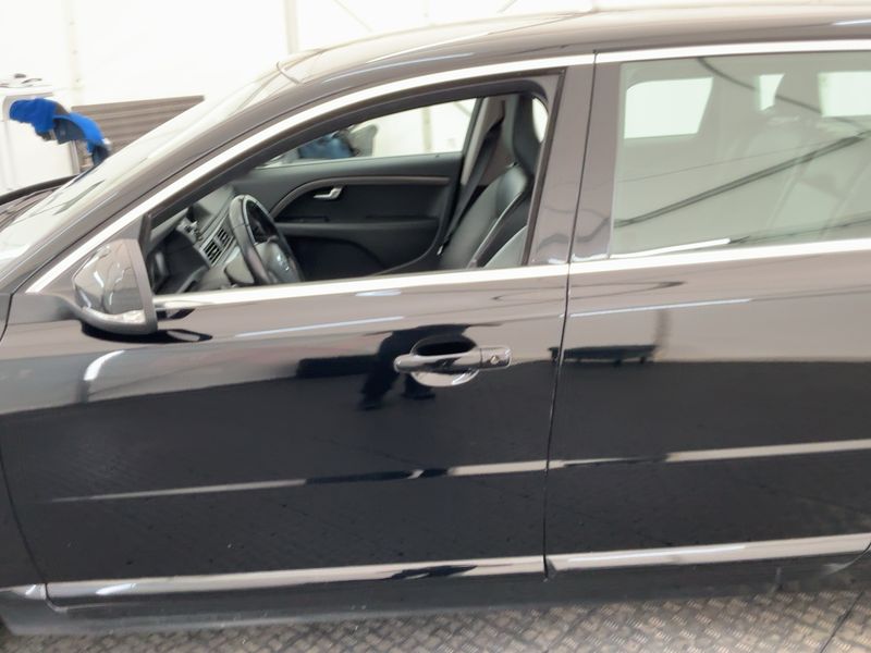 Volvo V70 2.4 D5 Kinetic AWD 2014 – снимка 4