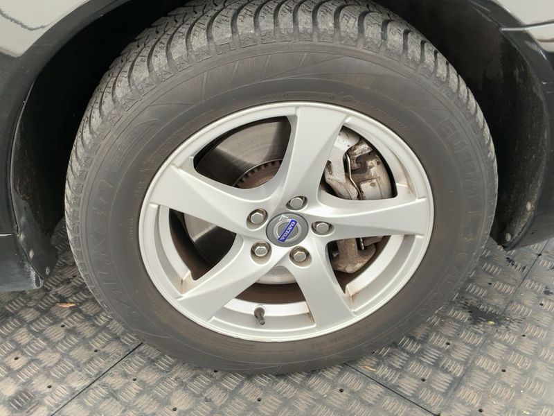 Volvo V70 2.4 D5 Kinetic AWD 2014 – снимка 11
